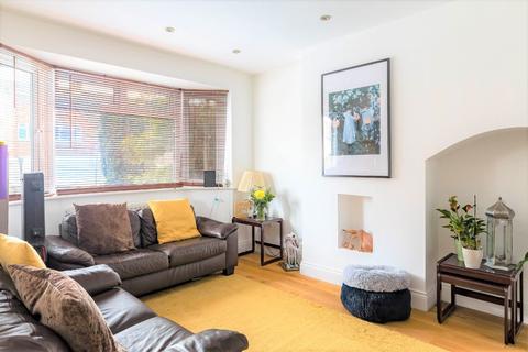 100 Selkirk Road, Twickenham, TW2 6PU