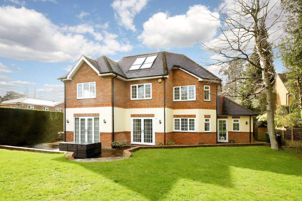 Freemans Close, Stoke Poges... 5 bed detached house for sale £1,075,000