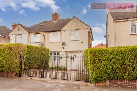 23 Rees Gardens, Croydon, CR0 6HT