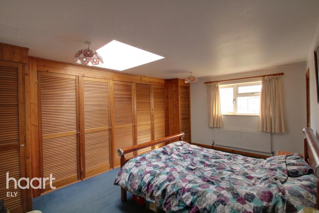High Barns, Ely 3 bed terraced house £250,000