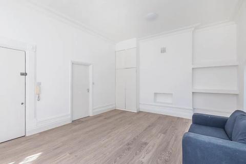 Studio to rent, Broadhurst Gardens, Finchley Road, London NW6