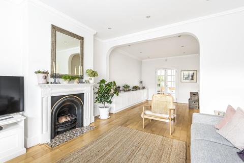 20 Waverley Grove, London, N3 3PX
