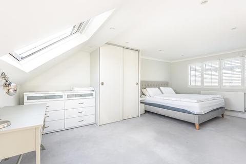 20 Waverley Grove, London, N3 3PX