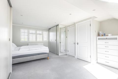 20 Waverley Grove, London, N3 3PX