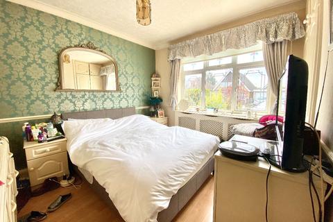 68 Harrow Crescent, Romford, RM3 7AJ