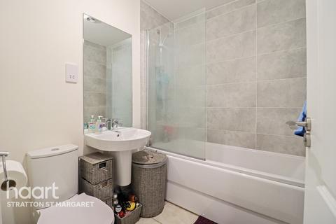 16 Berryfield, Coate, Swindon, SN3 6FB