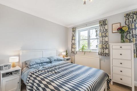 44 Cuthbert Gardens, London, SE25 6SS