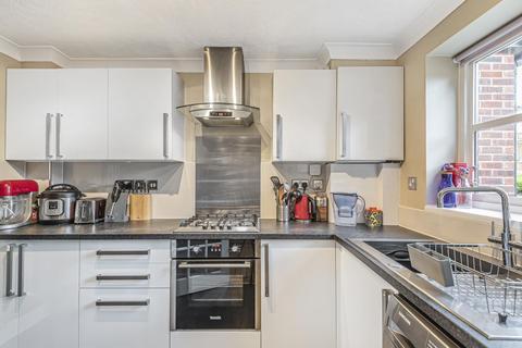 44 Cuthbert Gardens, London, SE25 6SS