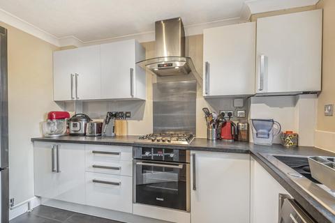 44 Cuthbert Gardens, London, SE25 6SS