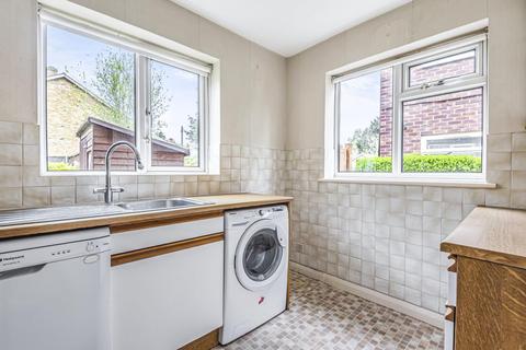 9 Brook Lane, Bromley, BR1 4PU