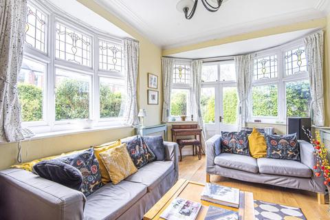53 Clifton Road, London, N3 2AS