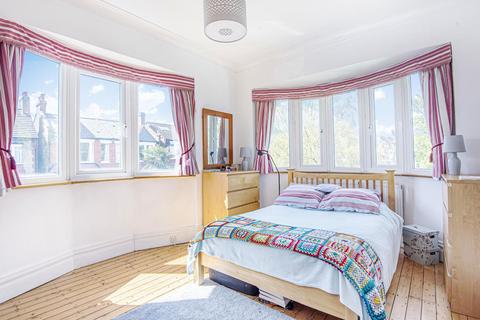 53 Clifton Road, London, N3 2AS