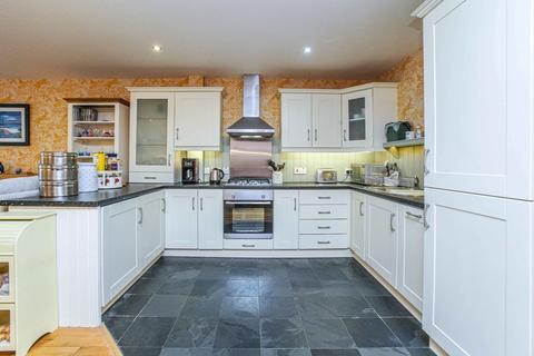 1 Earnview Court Burrell Street, Comrie, Crieff, PH6 2JP