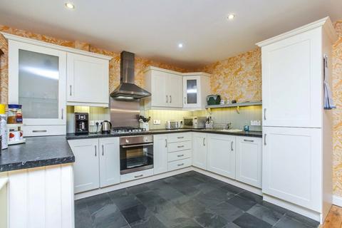 1 Earnview Court Burrell Street, Comrie, Crieff, PH6 2JP