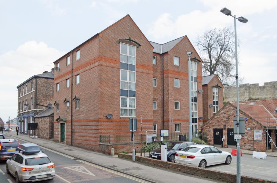 OLD PRIORY COURT, NUNNERY LANE, YORK, YO23 1PJ 1 bed apartment £795