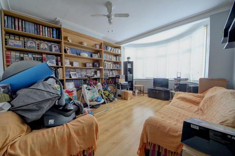 89 Halstead Road, London, N21 3DR