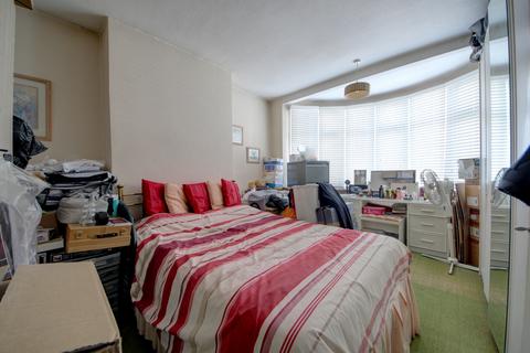 89 Halstead Road, London, N21 3DR