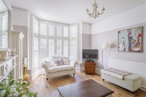 3 bedroom semi-detached house for sale, Apton Road, Bishop's Stortford, Hertfordshire, CM23