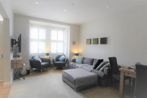 18 Hanworth Road, Feltham, TW13 5AB