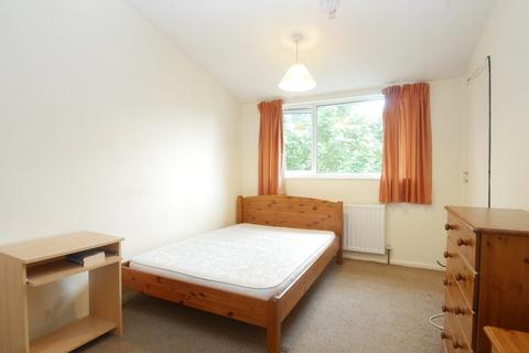 31 Leaves Spring, Stevenage, SG2 9AT