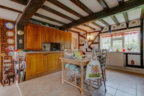 Puddleduck Cottage Edgiock, Astwood Bank, Redditch, B96 6JZ