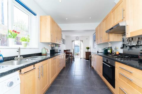 68 Framfield Road, London, W7 1NH