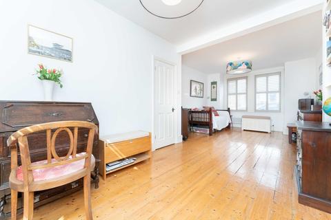 68 Framfield Road, London, W7 1NH