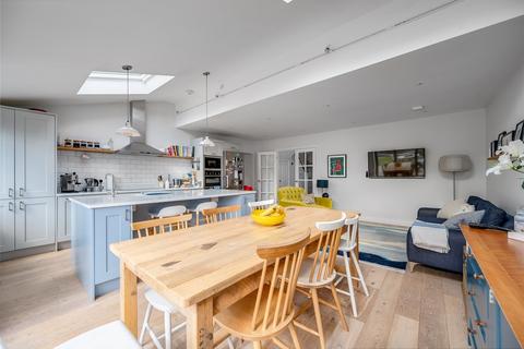High Noon Rising Lane, Lapworth, Solihull, B94 6JE