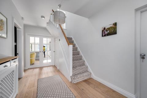 High Noon Rising Lane, Lapworth, Solihull, B94 6JE