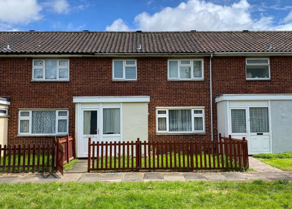 Rydal Mount, Eastfield, Northampton... 3 bed terraced house £170,000