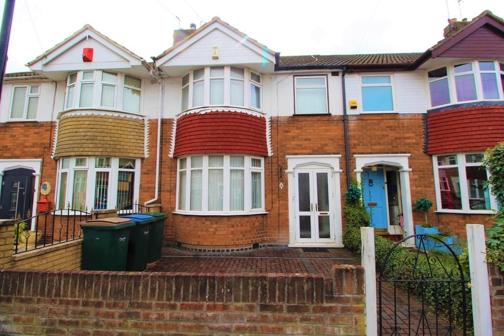 Silverdale Close, Coventry, CV2 1PX 3 bed terraced house £795 pcm (£