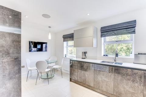 16 Olvega Drive, Buntingford, SG9 9FJ
