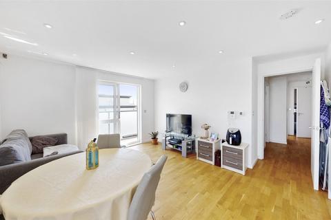 2 bedroom penthouse for sale, 8 Bath Road, Slough SL1