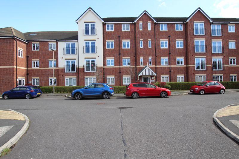 St Johns House, Ellesmere Port 2 bed apartment £88,000