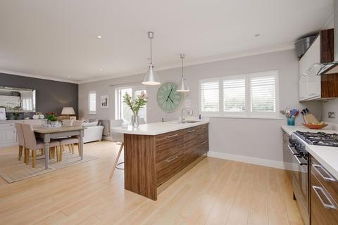 Cedarlands Forest Road, Effingham Junction, Leatherhead, KT24 5HL