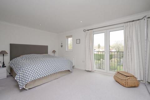 Cedarlands Forest Road, Effingham Junction, Leatherhead, KT24 5HL