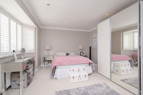 Cedarlands Forest Road, Effingham Junction, Leatherhead, KT24 5HL