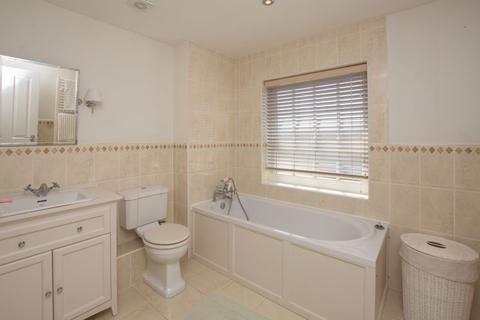 41 Willowbank, Sandwich, CT13 9QA