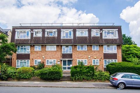 1 bedroom flat for sale, Colney Hatch Lane, Friern Barnet, London, N11 3DQ