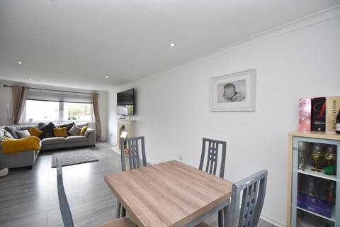 68 Allander Road, Milngavie, Glasgow, G62 8PN