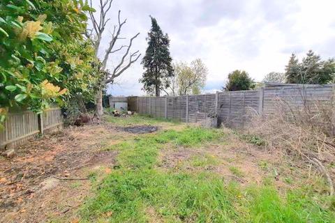 421 Staines Road, Feltham, TW14 9HA