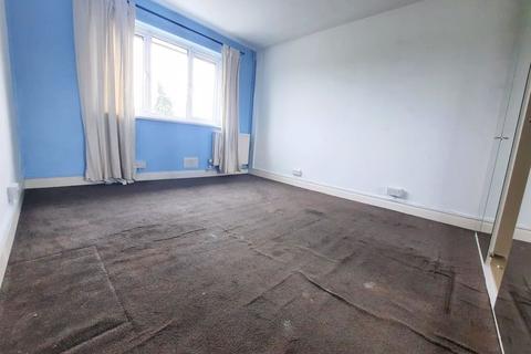 421 Staines Road, Feltham, TW14 9HA