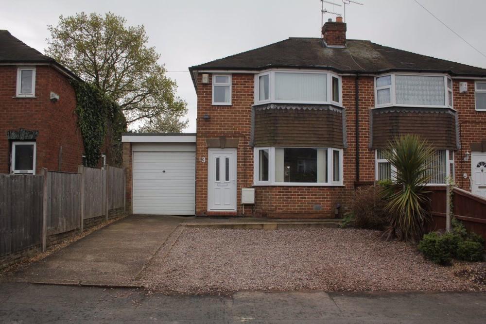 Witney Road, Baswich, Stafford, Staffordshire, ST17 0BX 2 bed semidetached house £650 pcm (£