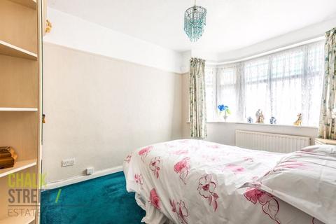 17 Playfield Avenue, Romford, RM5 3LD
