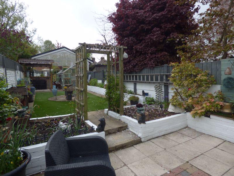 Farnworth Road, Penketh, WA5 3 bed semidetached house £300,000