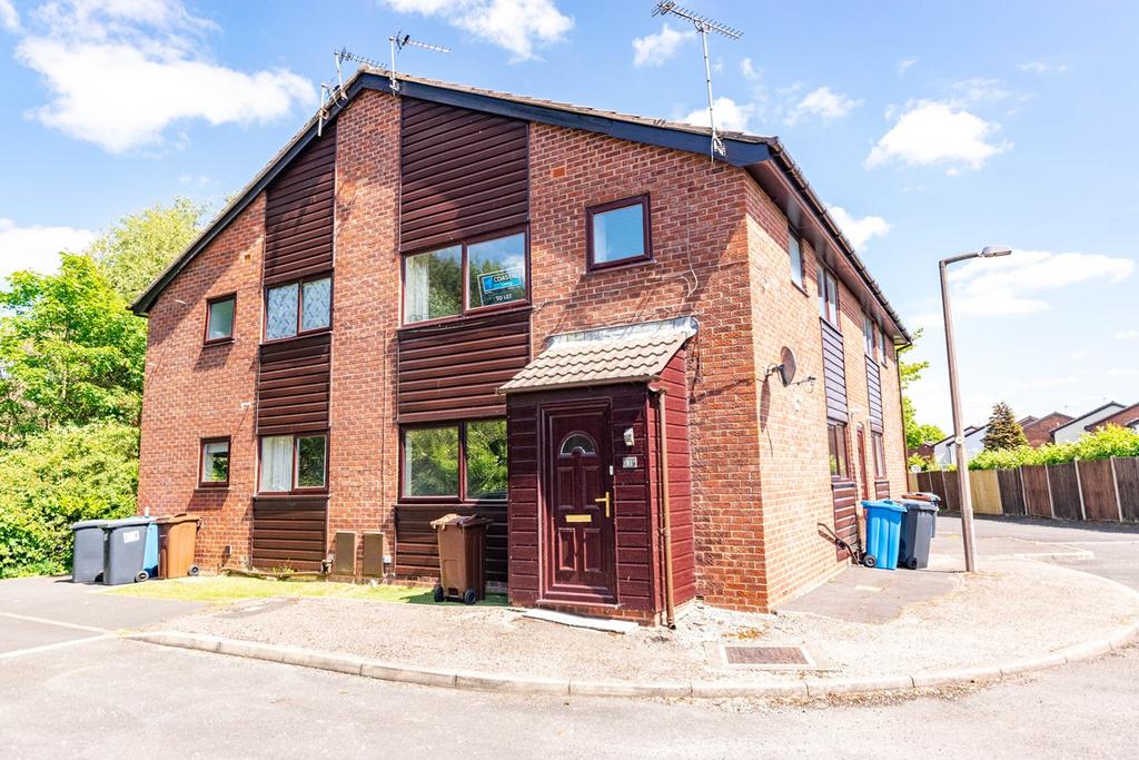 Badgers Walk East, Lytham, FY8 1 bed apartment £79,950
