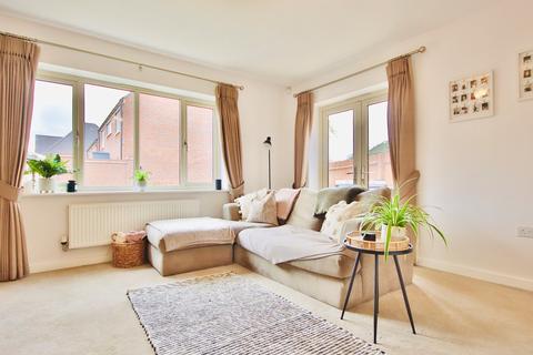 2 Dalziel Drive, Whittington, Worcester, WR5 2QY