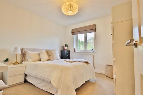 2 Dalziel Drive, Whittington, Worcester, WR5 2QY