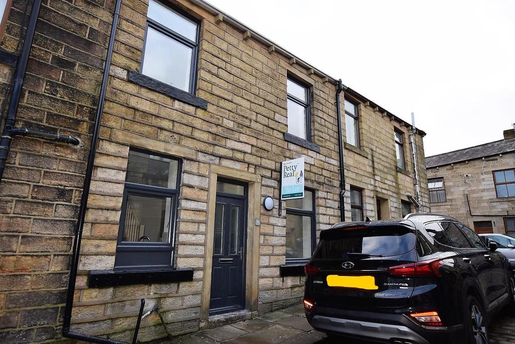 East Bank, Barrowford 2 bed cottage £595 pcm (£137 pw)