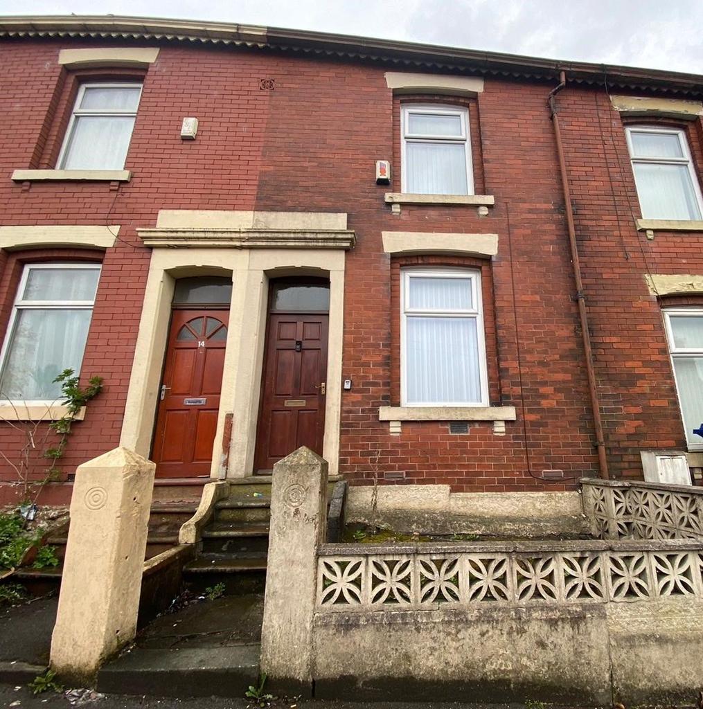 Fecitt Brow, Blackburn. Lancs BB1 2AZ 2 bed terraced house £65,000